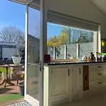Nore River House Килкенни