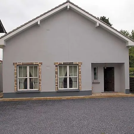 Nore River House كيلكيني