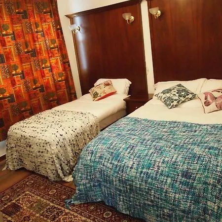 بيت ضيافة Nore River House 4*