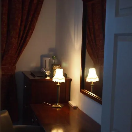 Nore River House 4* كيلكيني