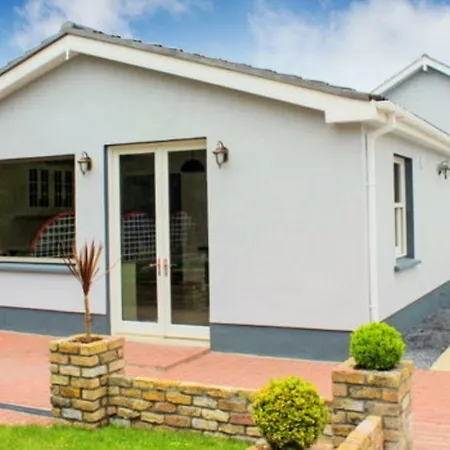 The Nore River House 3*