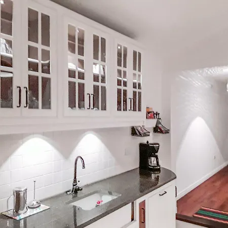 Nore River House كيلكيني