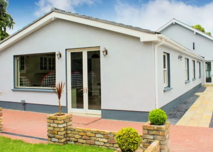 The Nore River House 5*